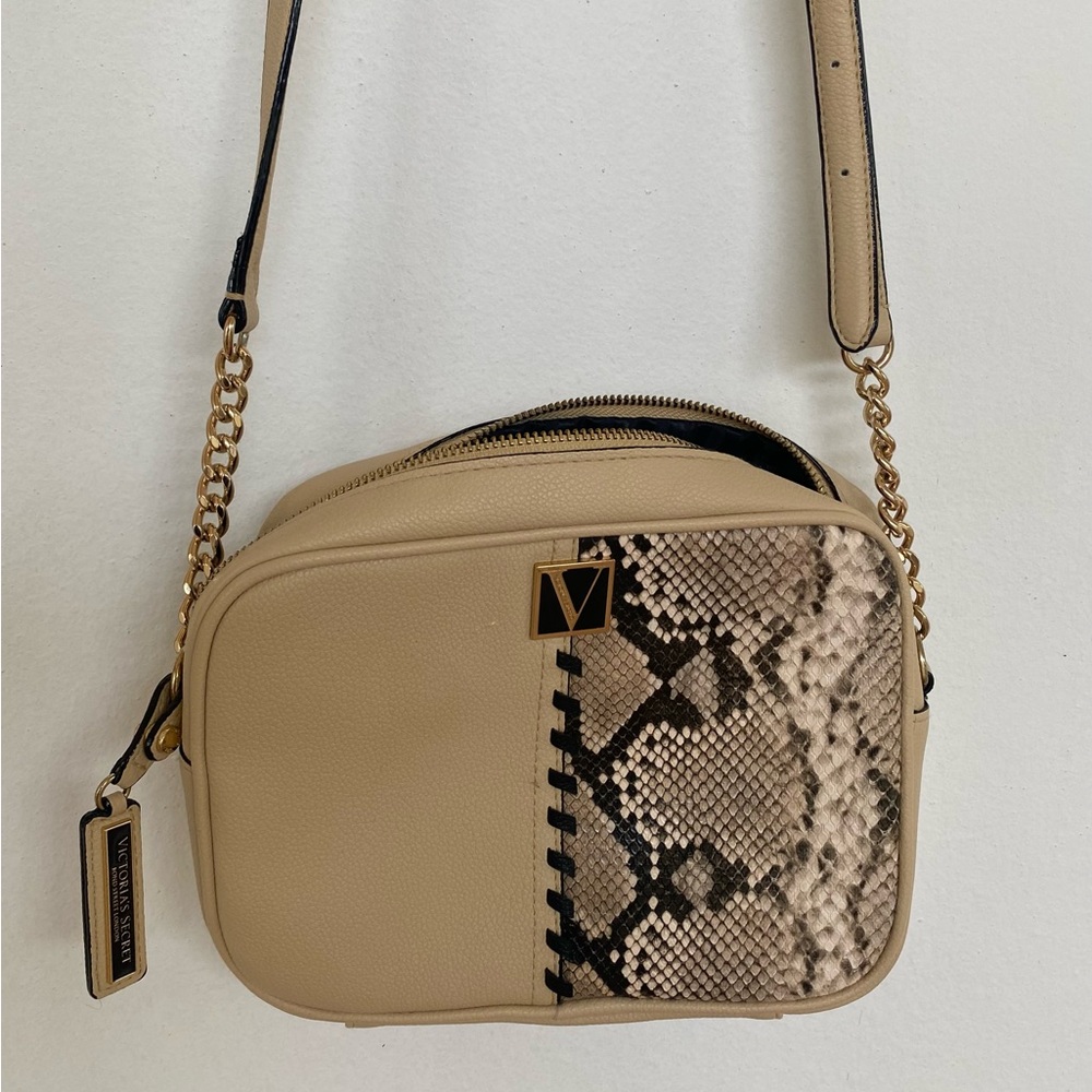 Victoria secret crossbody bag